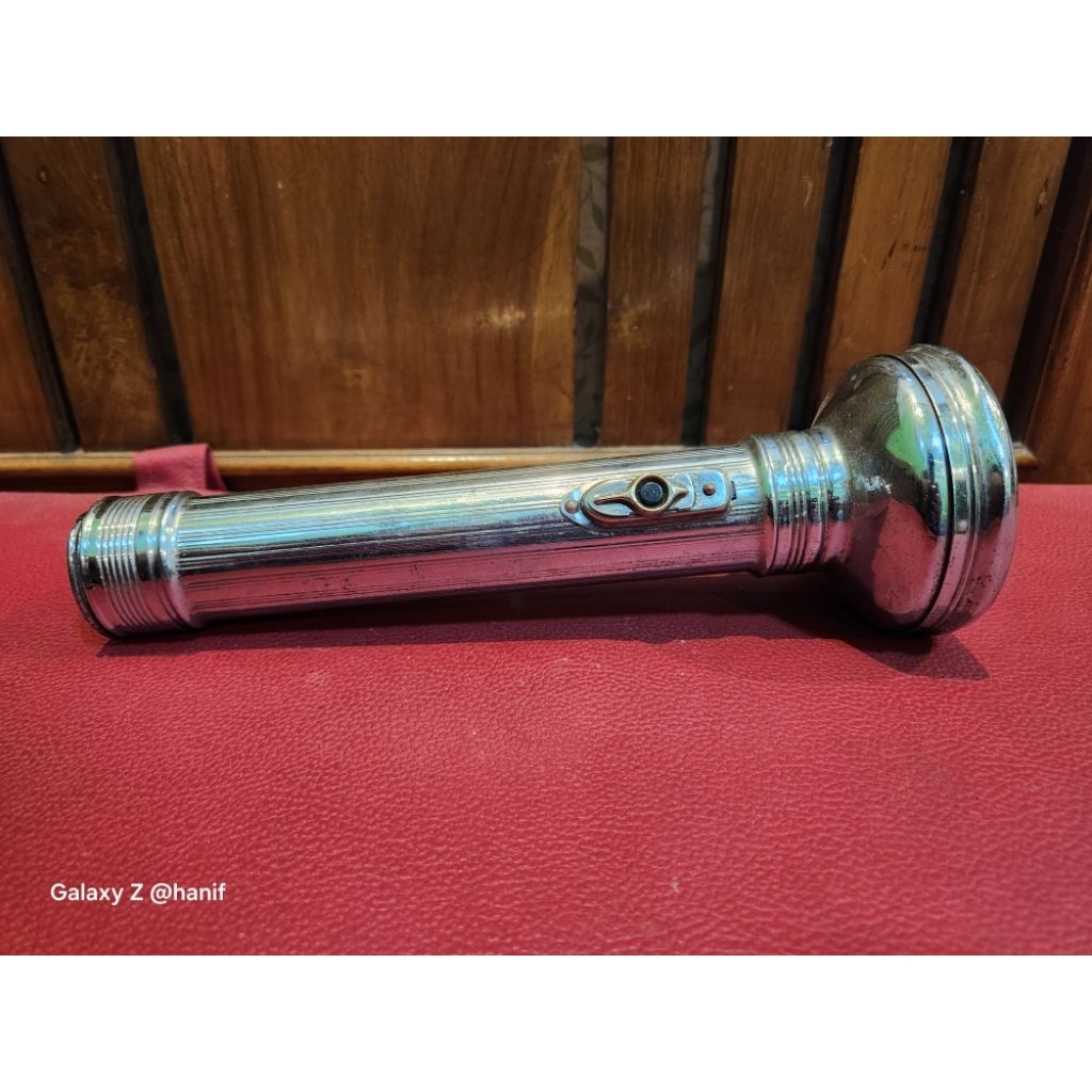 Senter eveready jadul kuningan