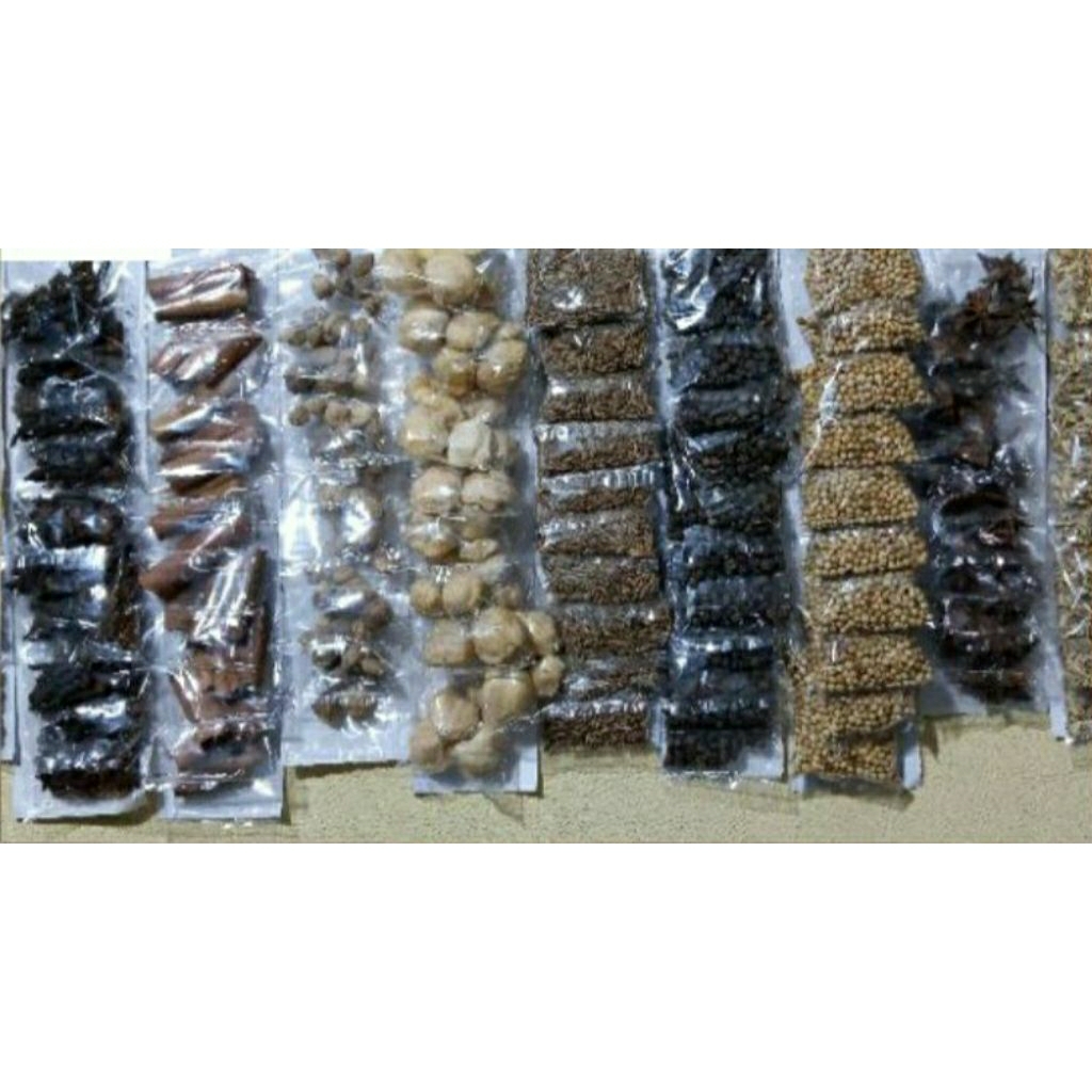 

5 macam bumbu dapur seperti, bawang putih,kemiri,asam,lada,ketumbar,isi 10