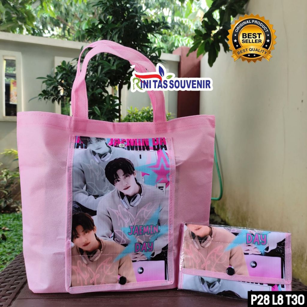

SOUVENIR KANCING LIPAT SOUVENIR BIDAN/PERNIKAHAN/ULTAH TAS SOUVENIR CUSTOM DESAIN BEST SELLER