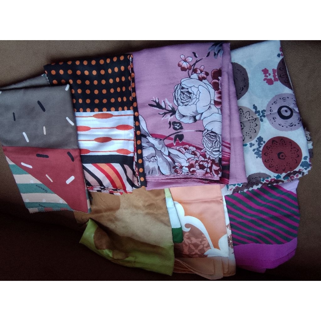 preloved hijab motif