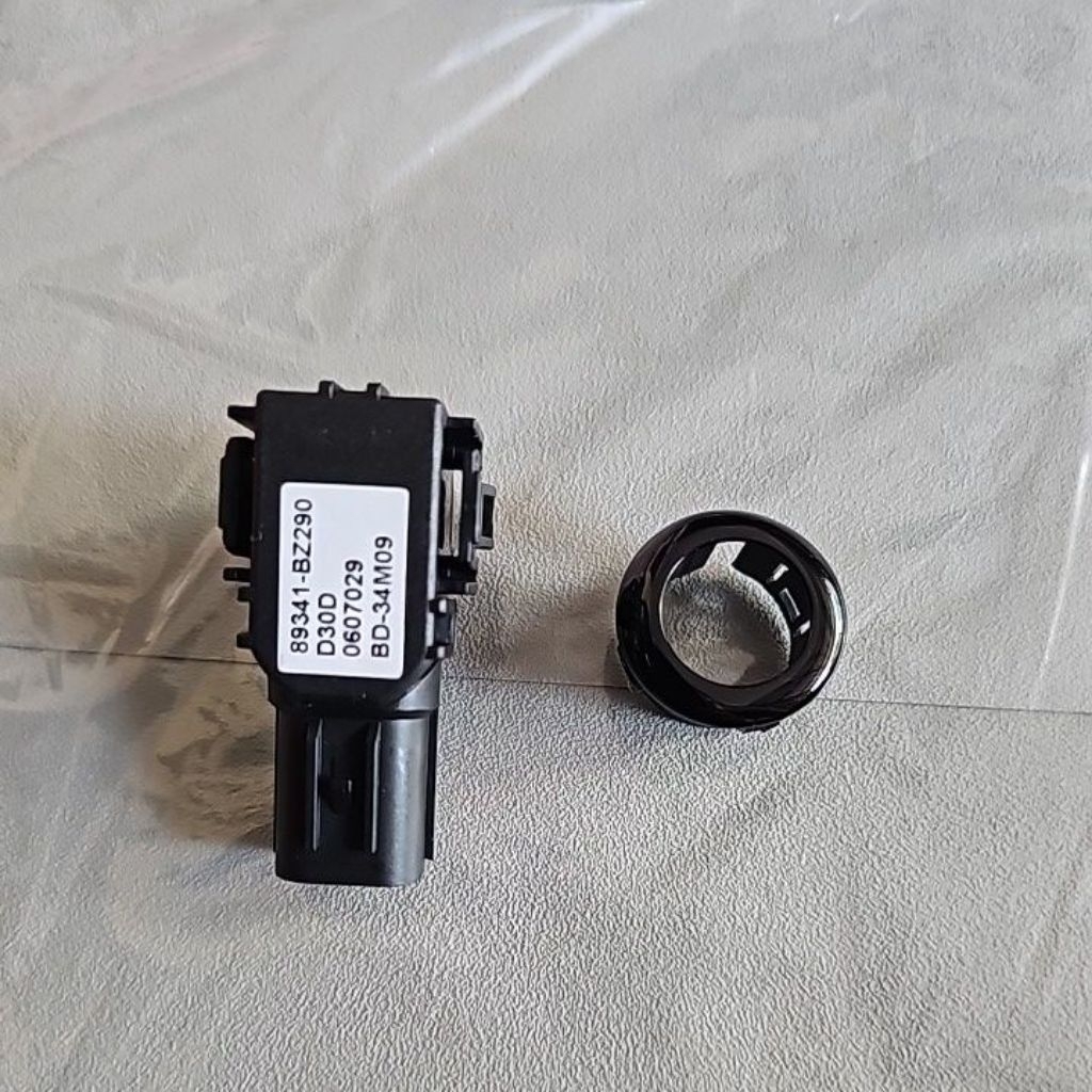 Sensor Mundur /Sensor Parkir Calya Sigra Agya Ayla Original