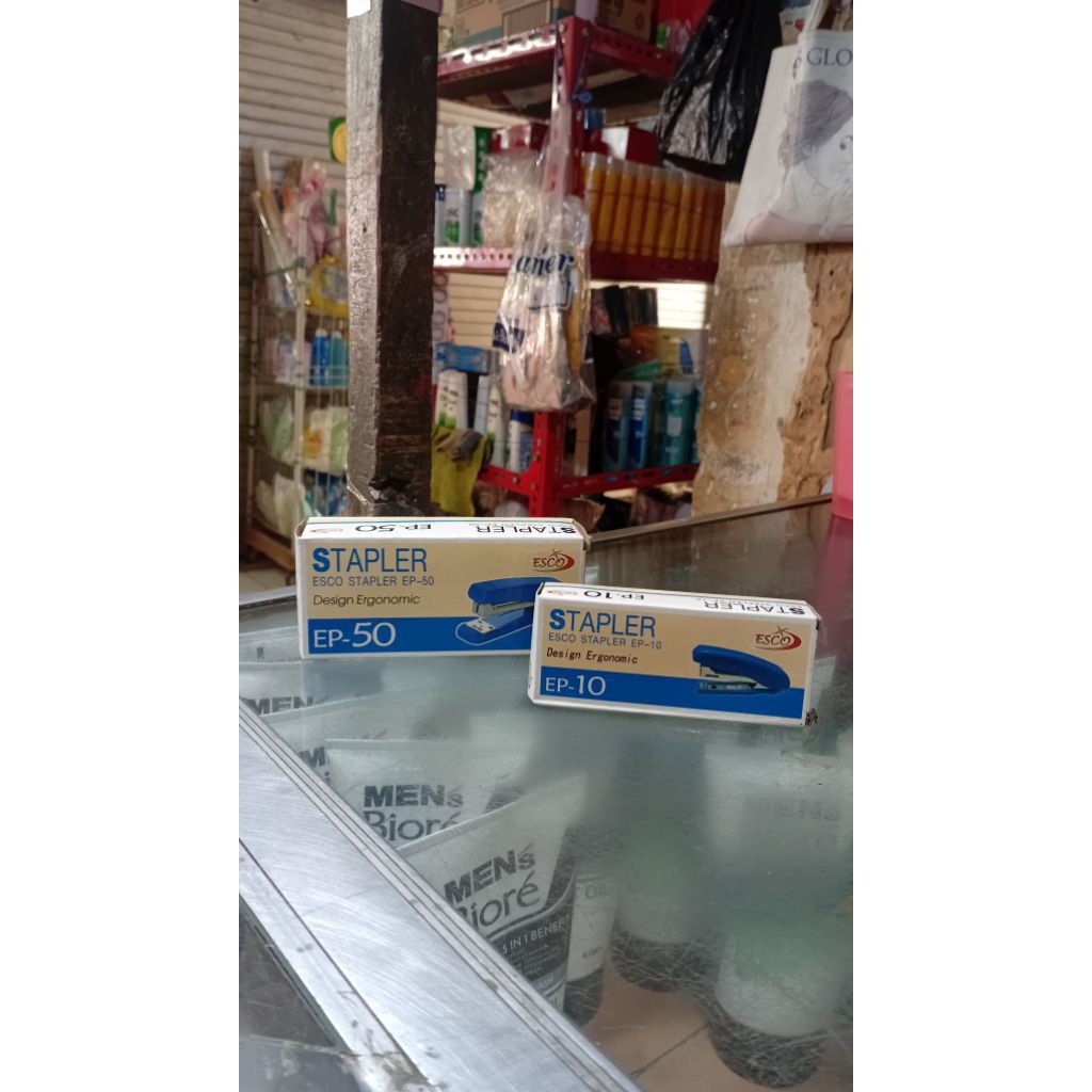

Alat stapler/ staples/ ceklikan merek Esco