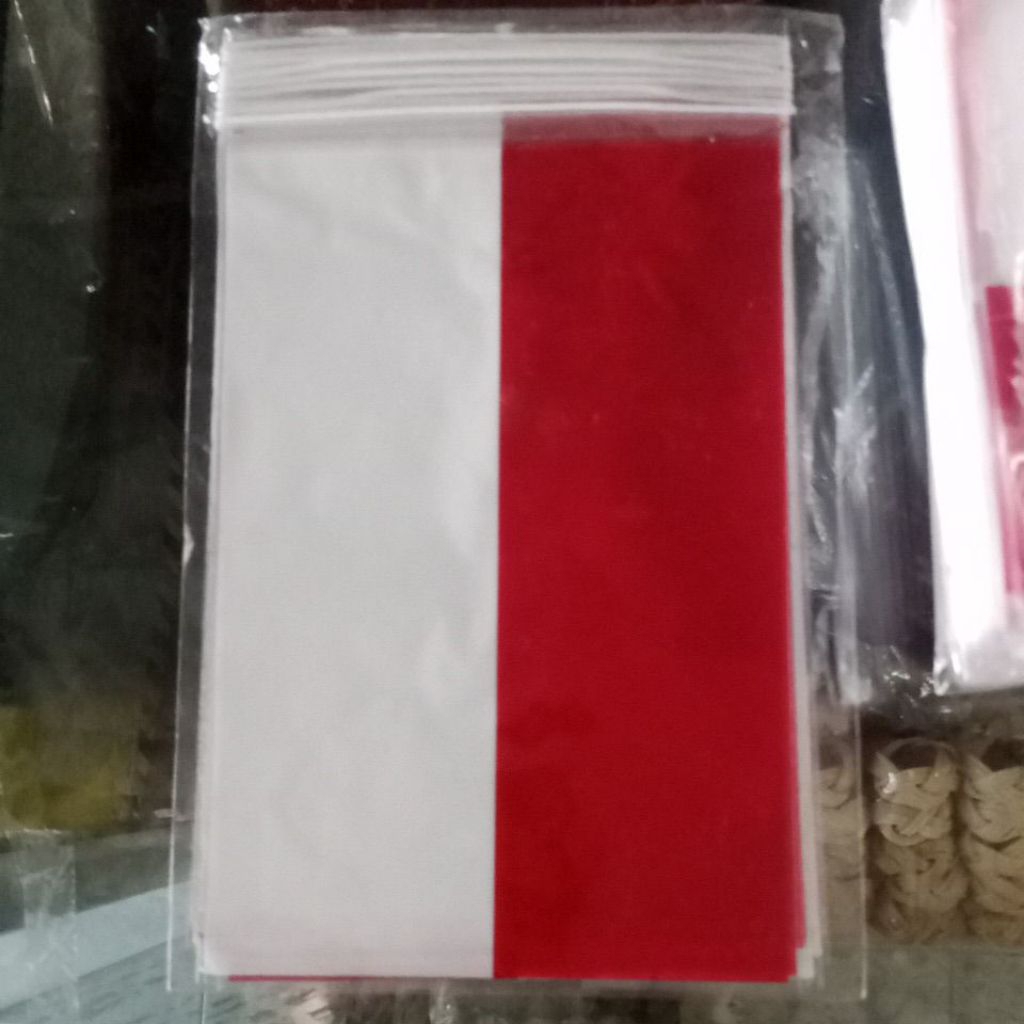 

bendera tali plastik