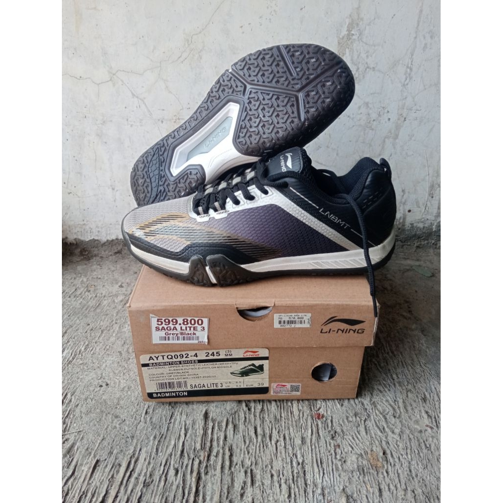sepatu badminton lining saga lite 3 original minus