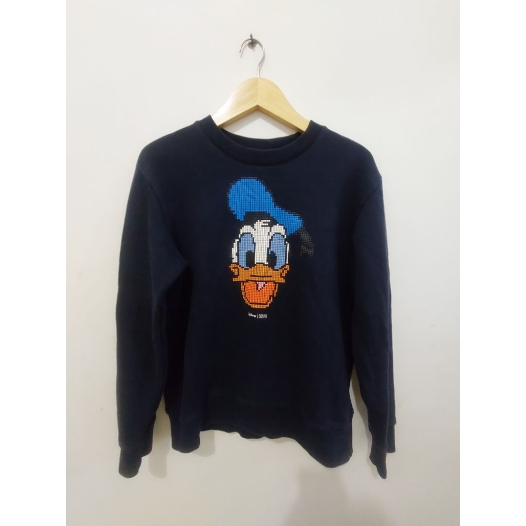 crewneck donald duck