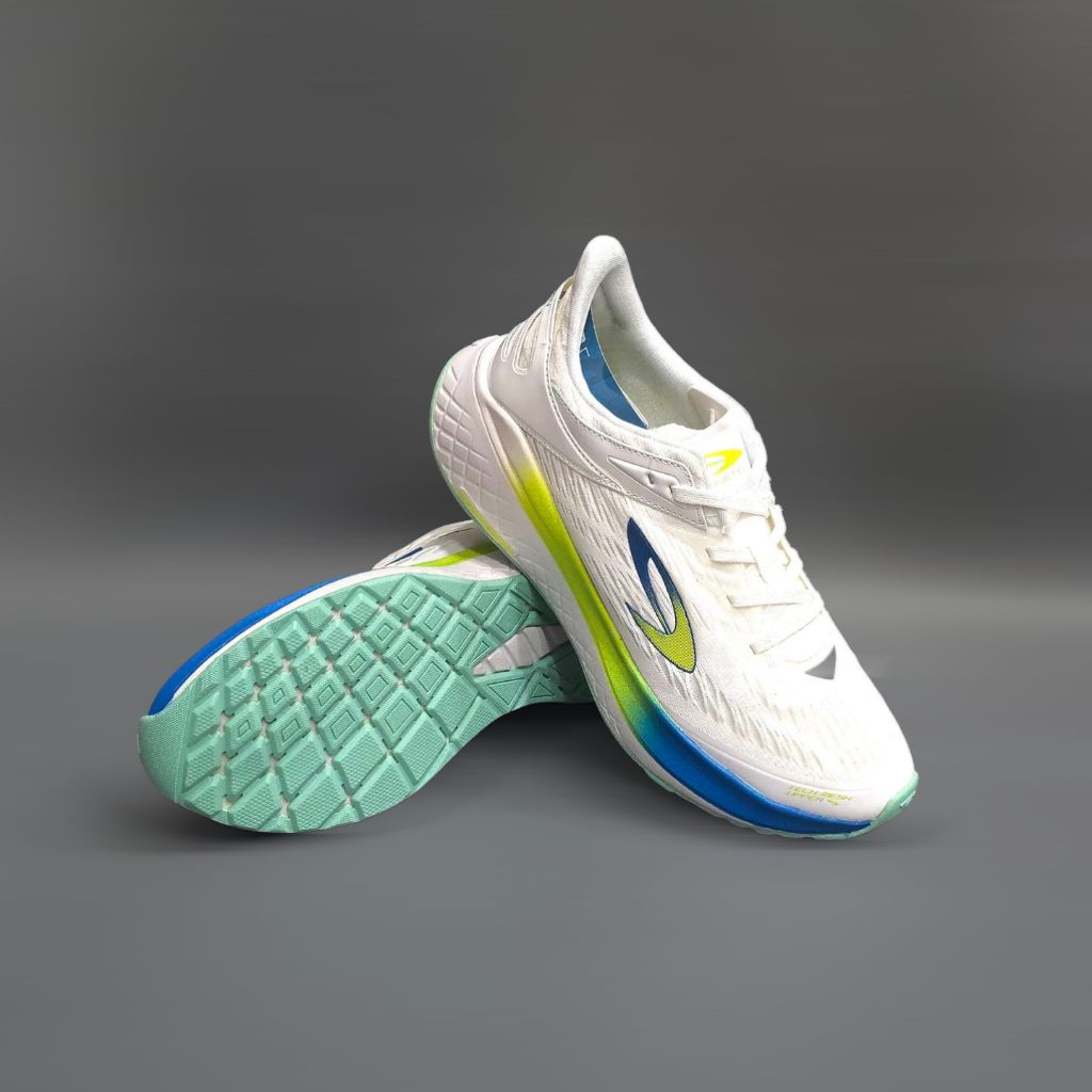 Sepatu Lari 910 Kanzaki