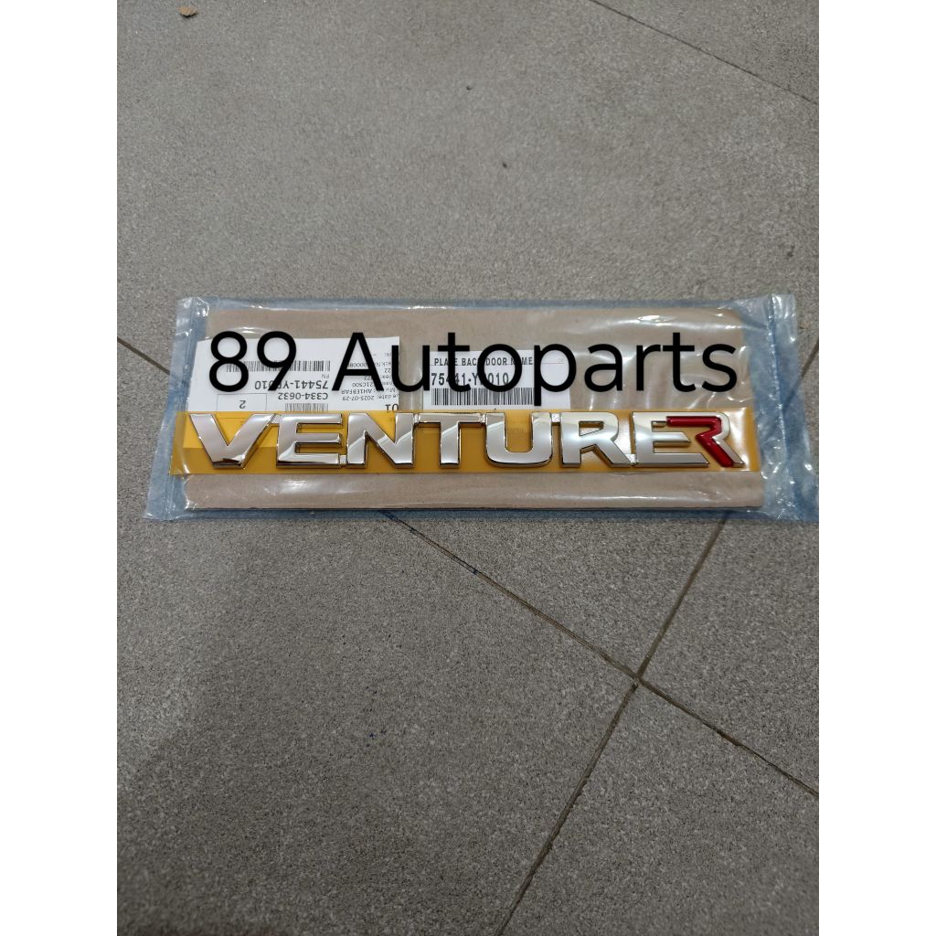 Emblem Logo Innova Reborn Venturer Original Toyota