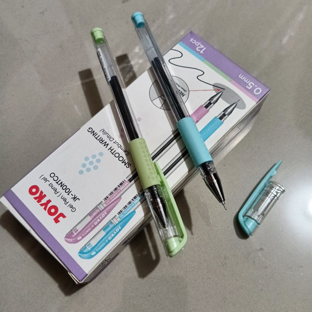 

1 Pak Pulpen Joyko JK 100 NTCO Isi 12 Pcs HITAM