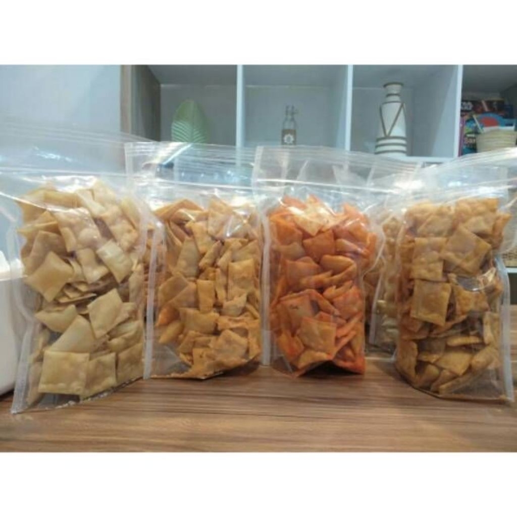 

keripik pangsit goreng aneka rasa