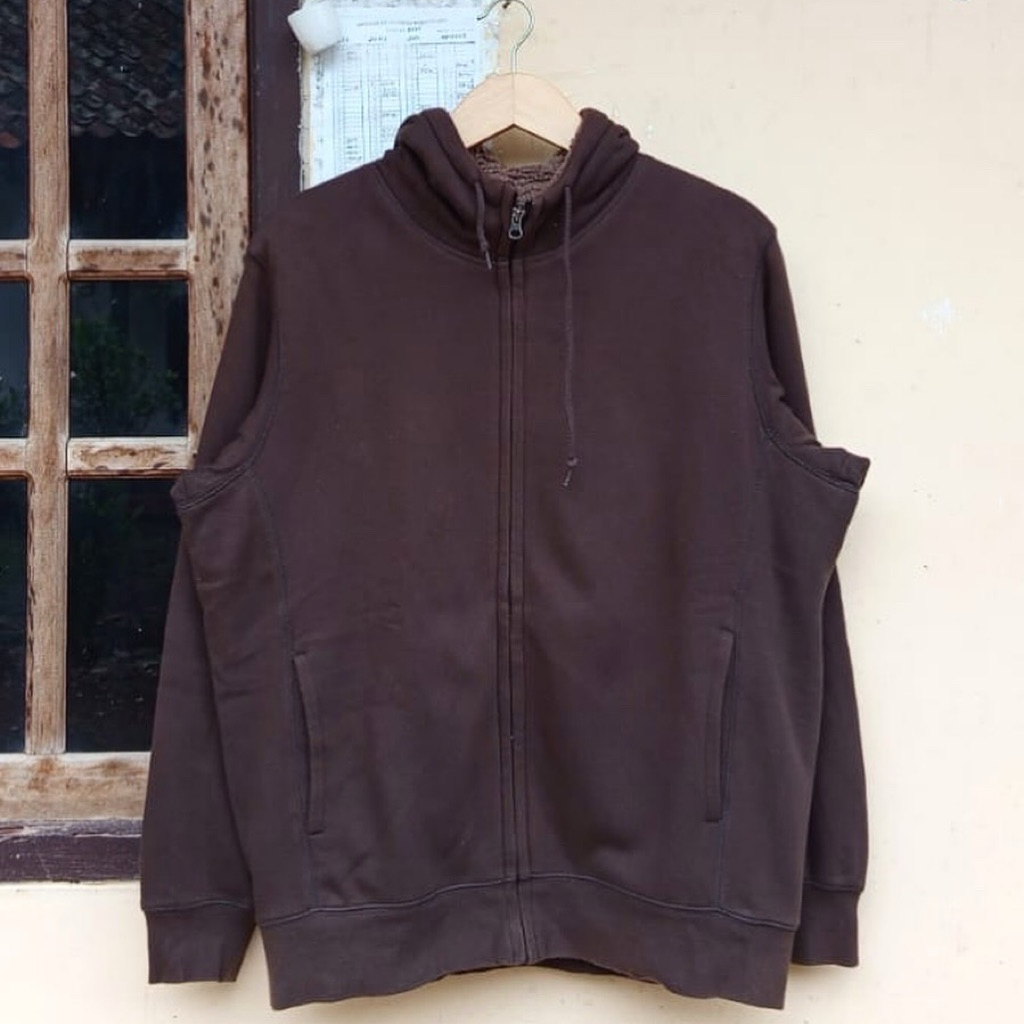 Zipper Uniqlo Sherpa Cokelat sz XL