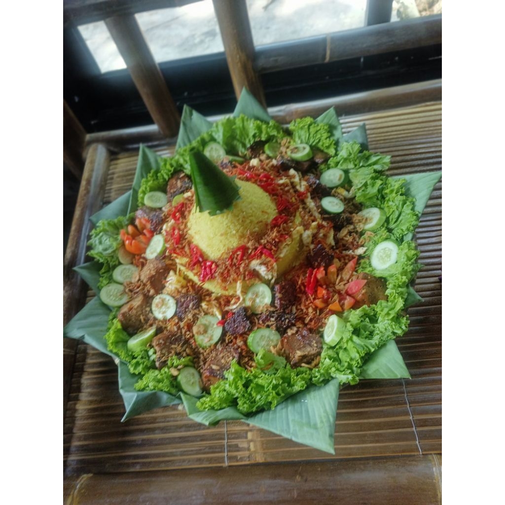 

tumpeng