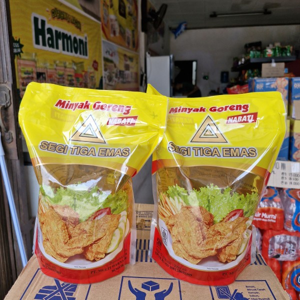 

MINYAK GORENG SEGITIGA EMAS 2 LITER