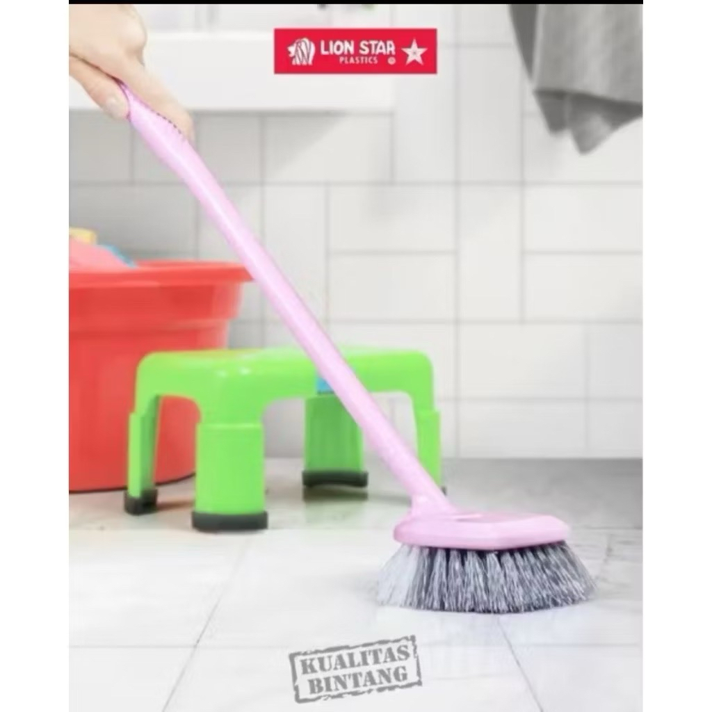 Sikat Kamar Mandi Gagang Lion Star 202 / Sikat wc Gagang Panjang / Sikat Ember / Sikat Bak Mandi