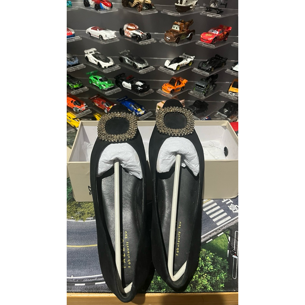 Preloved Pazzion Flat Shoes