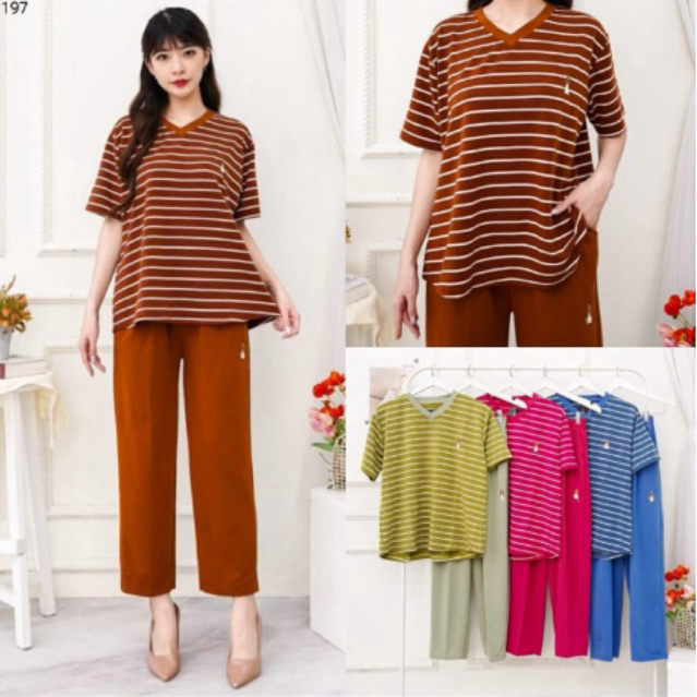 One Set Baju Pendek Celana 7/8 Salur