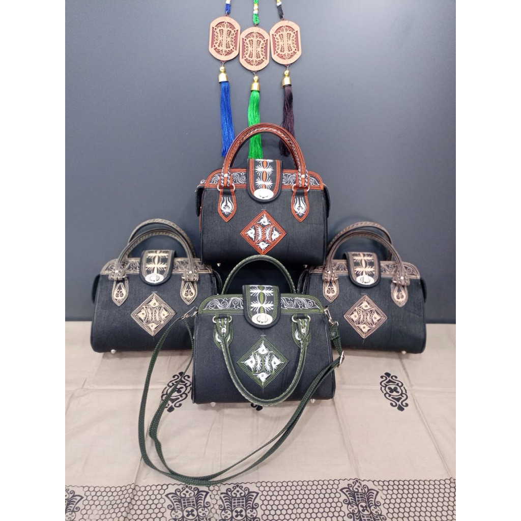 tas Luna sedang