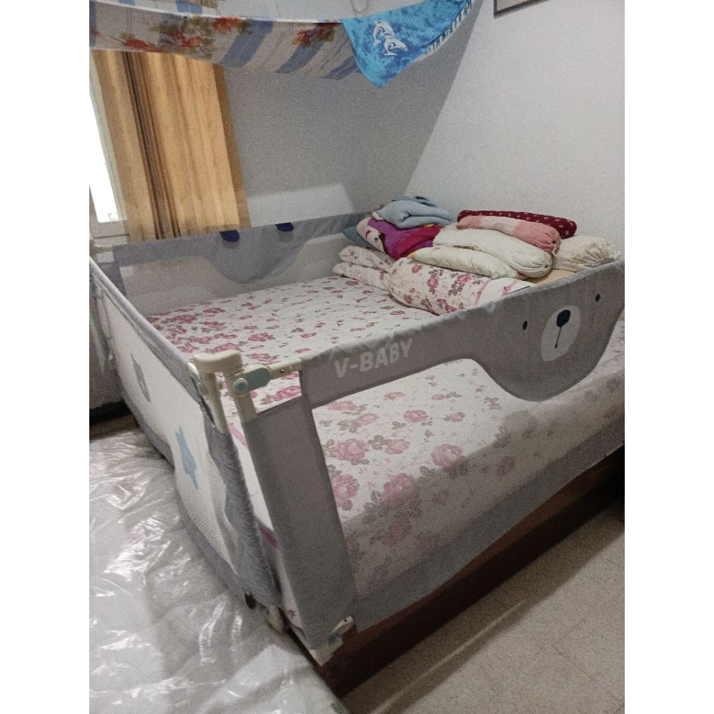 Pagar kasur bayi merk v baby set preloved