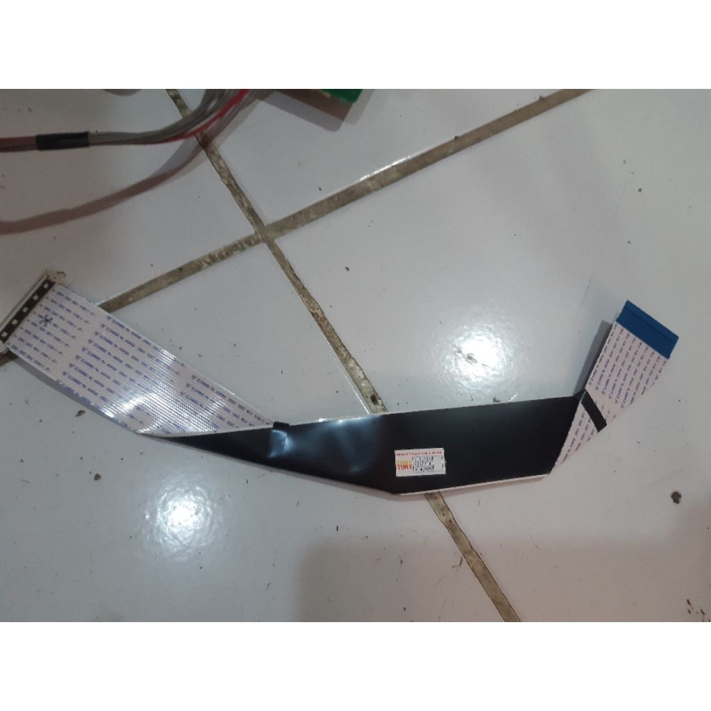 Ticon TV LED Sharp LC-32SA41021