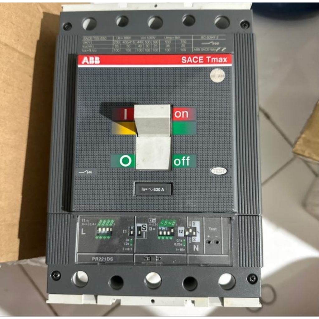 Mccb abb 3P 630 ABB SACE Tmax