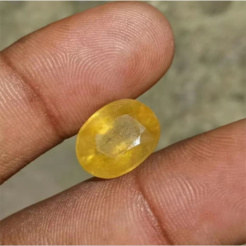 Batu yellow safir asli