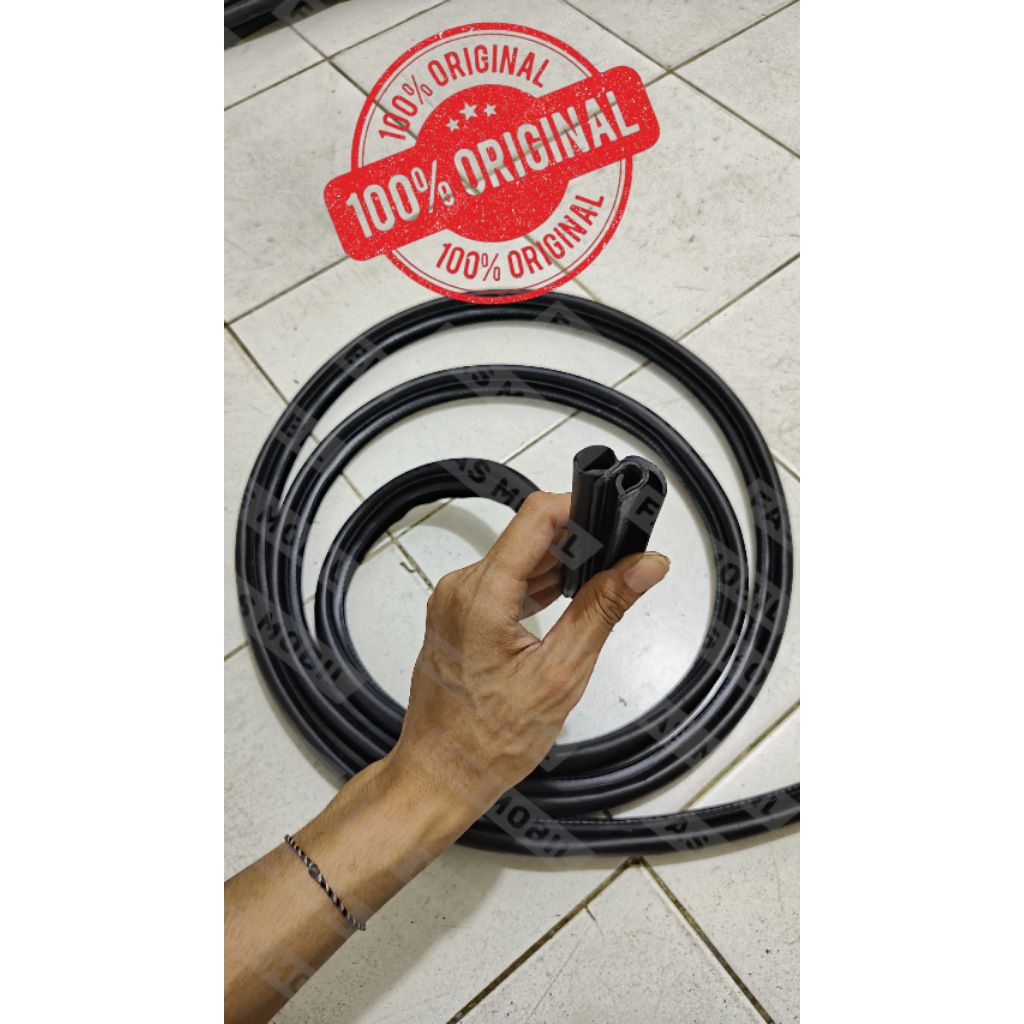 KARET PEREDAM BALON PINTU BODY BODI DAN BAGASI MOBIL HONDA JAZZ GENERASI 1 2005 2006 2007 ORIGINAL A