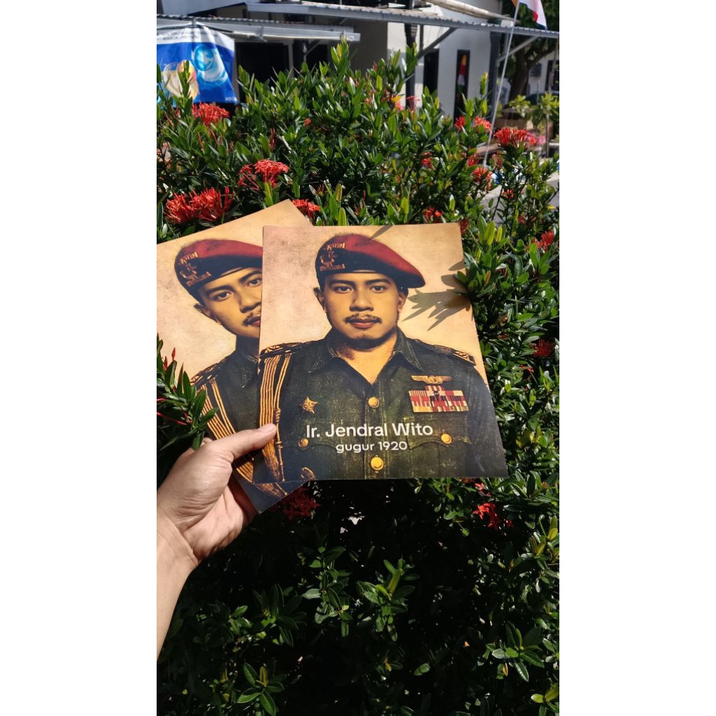 

stiker jendral wito ukuran 30 cm x 21cm bahan stiker vinil tinggal pasang