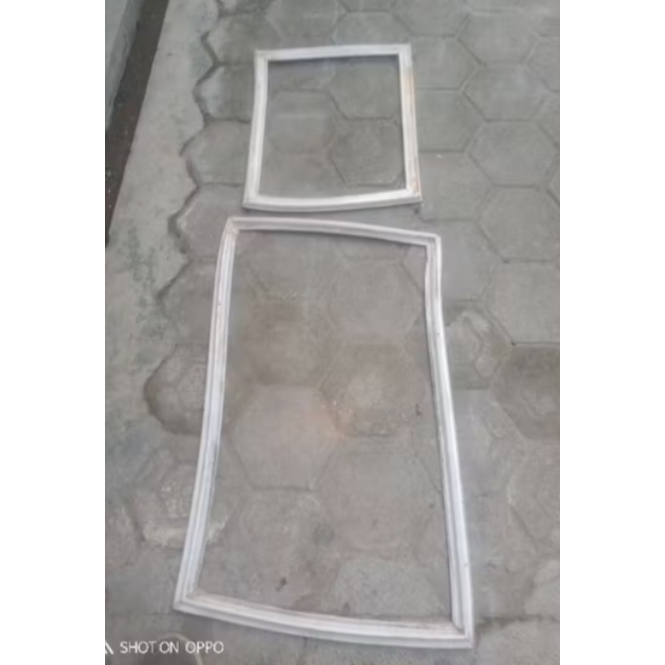 KARET MAGNET PINTU KULKAS LG EXPRESSCOOL 2 PINTU ORIGINAL COPOTAN / KARET KULKAS LG 2 PINTU ORIGINAL