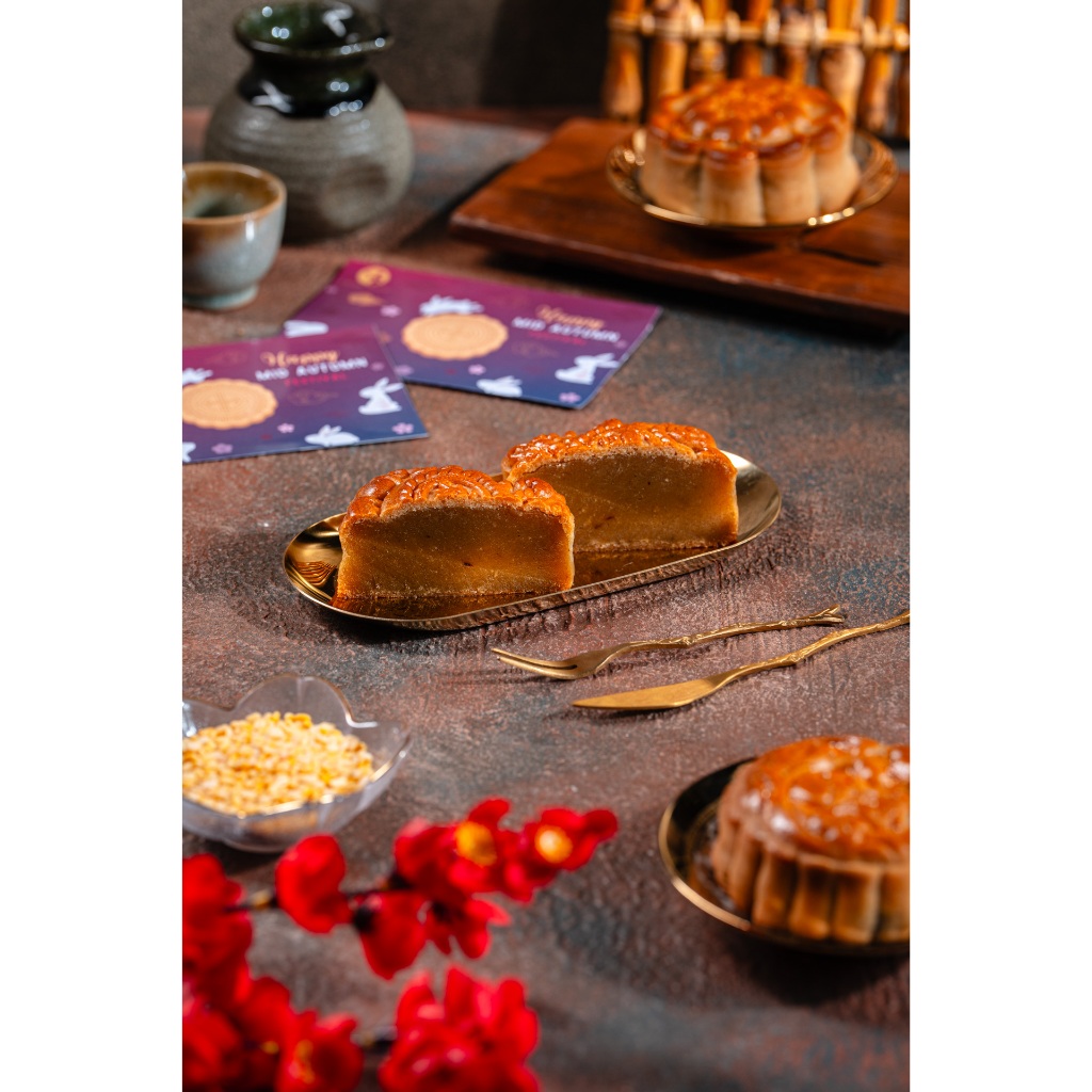 

Kue Bulan Tauyung Putih Kacang Hijau Madam Souvenir