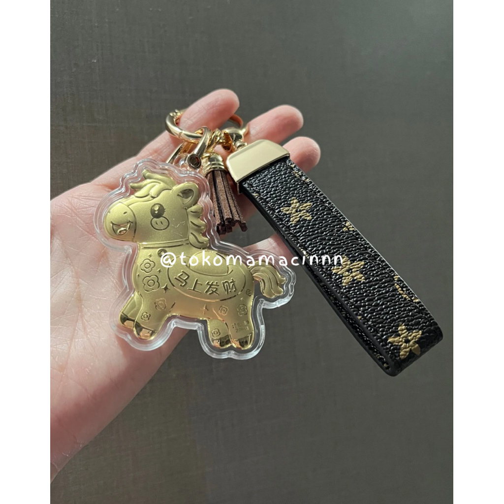 GANCI EMAS / BAG CHARM GOLD KUDA LV BRANDED PHONE STRAP LIMITED EDITION