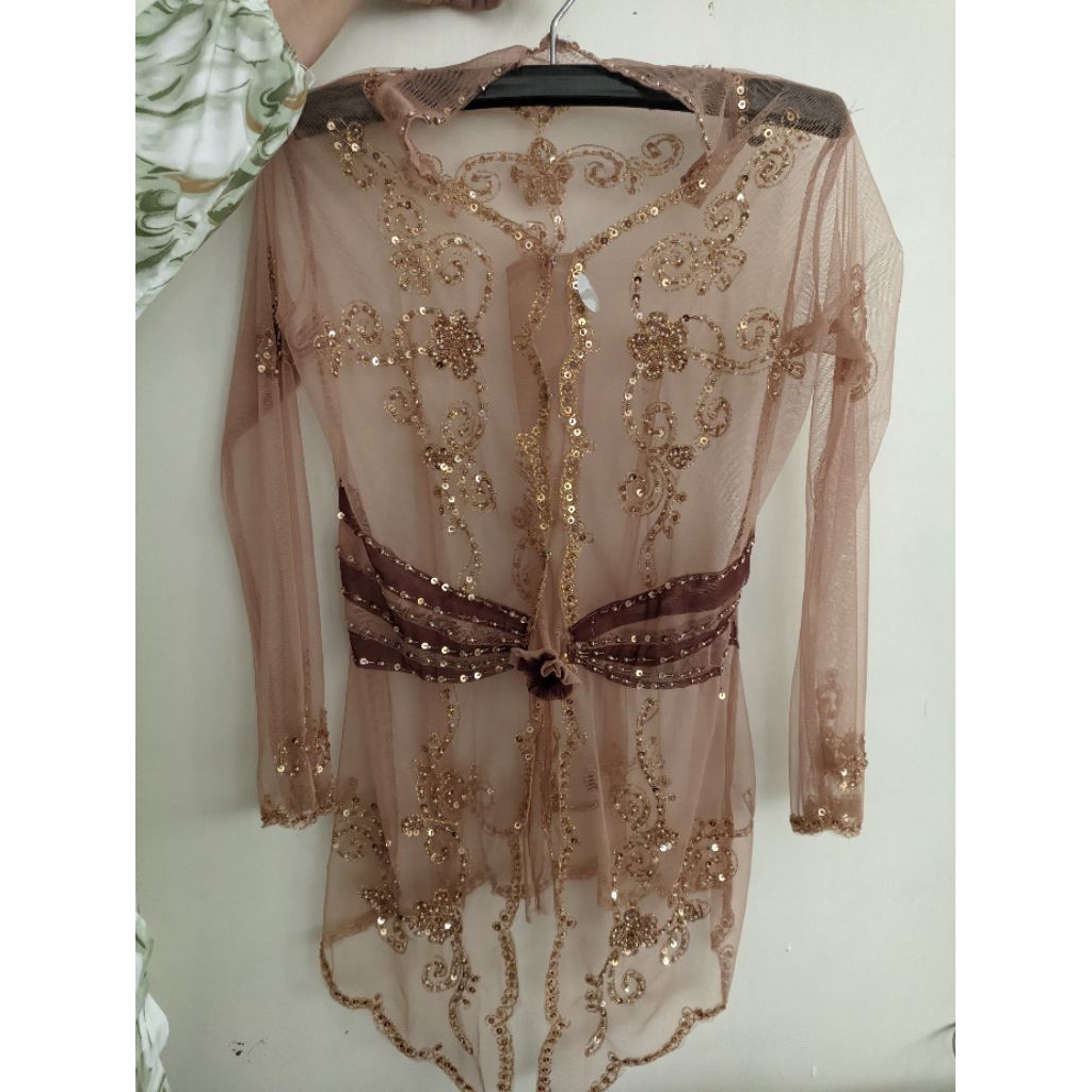 (Preloved) Kebaya Atasan Brokat Payet Gold Milo