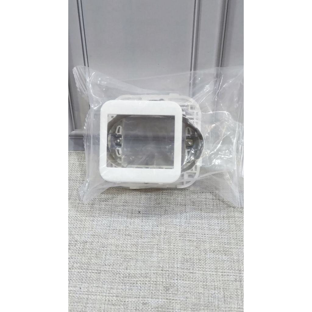 frame saklar seri panasonic wej 30029w