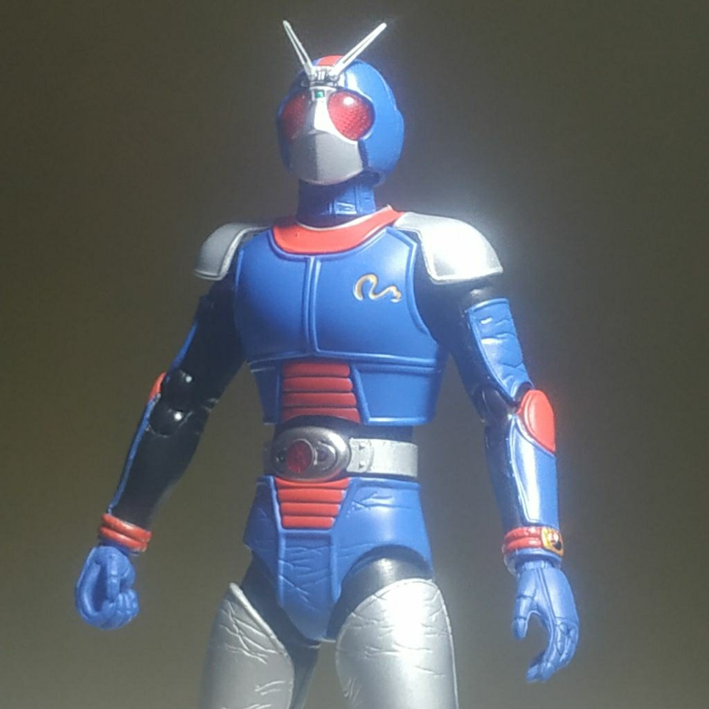 Action figure Satria Baja Hitam RX Bio Bandai Collection