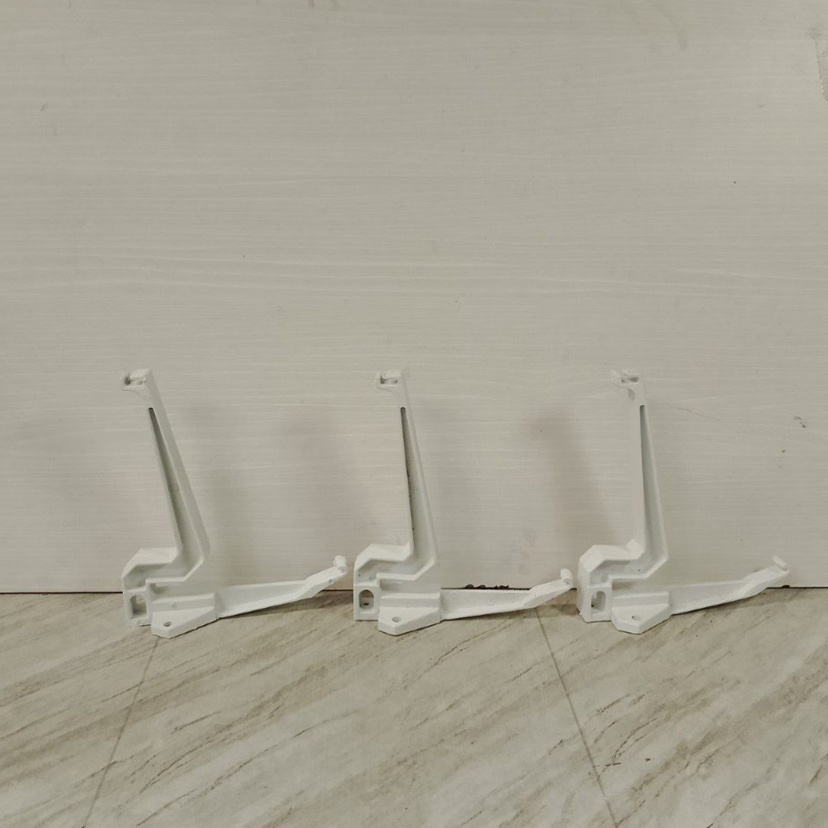 Gantungan Talang Air PVC Plastik Putih