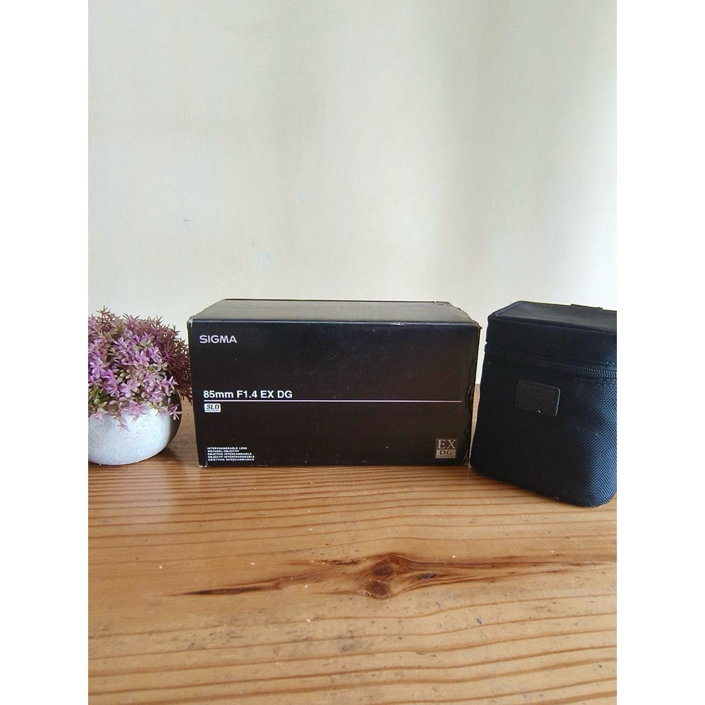 Dus Lensa Sigma 85mm F1.4 EX DG HSM For Canon