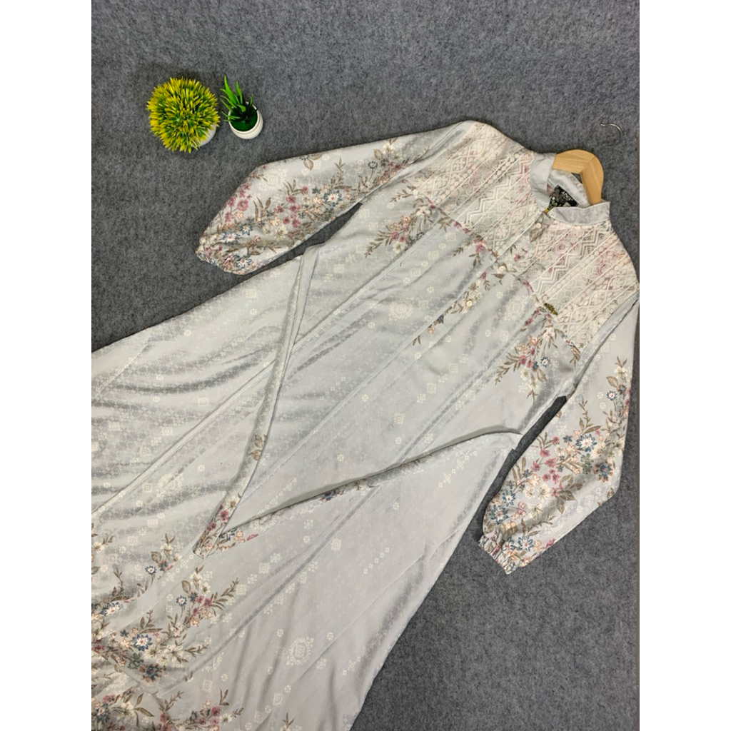 Gamis renda motif bunga bunga dewasa