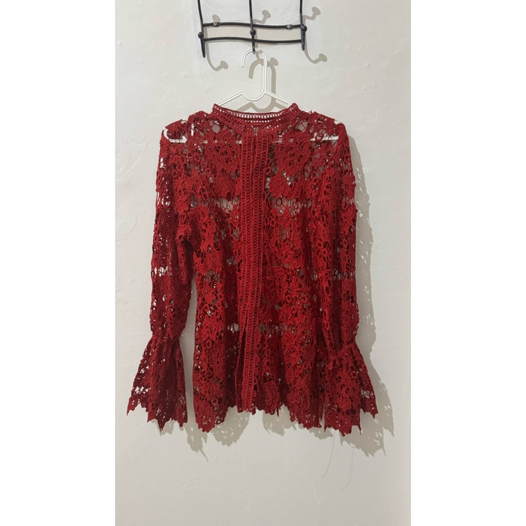 Sarah Dewanto Kebaya