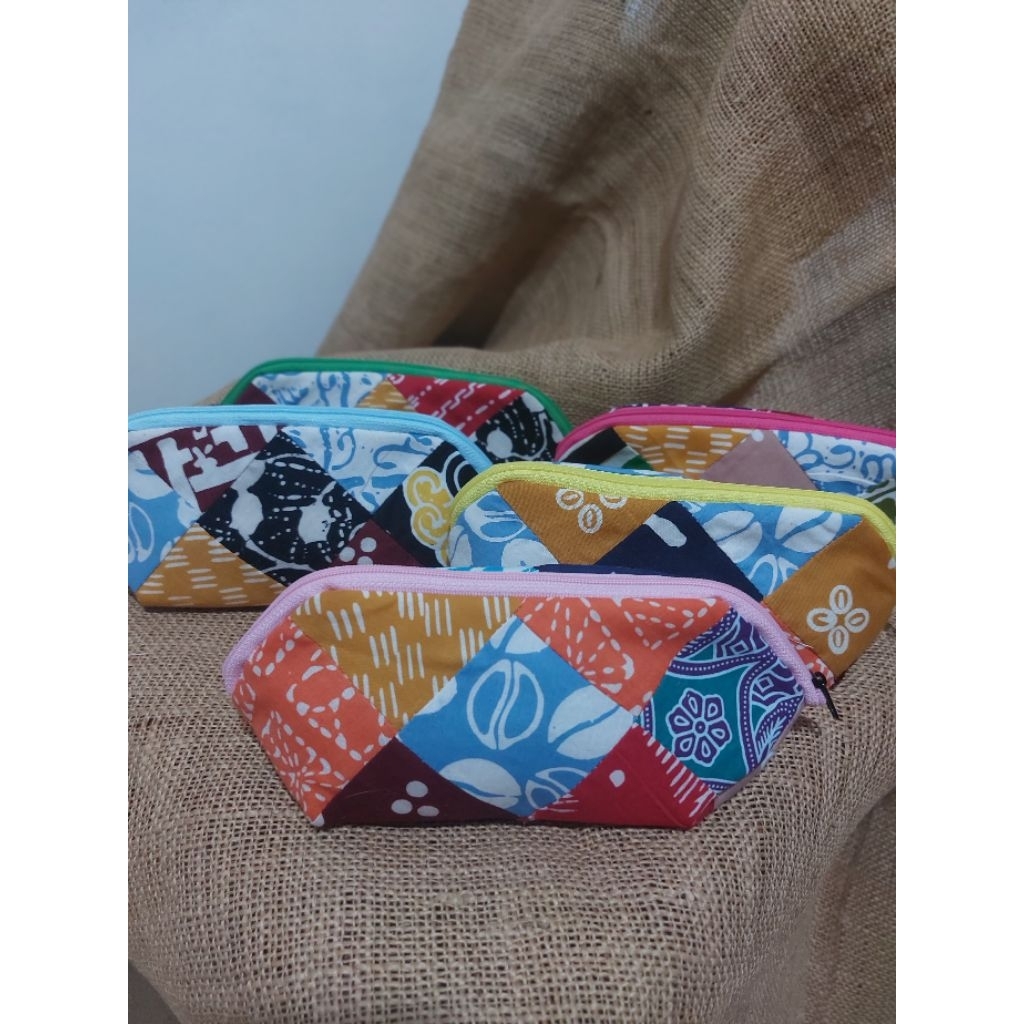 

Dompet Pensil Batik PRG