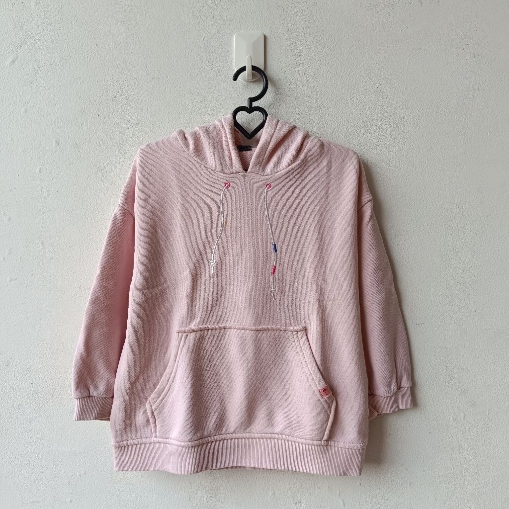 Preloved Sweater Hoodie Anak 4-5y Moimoln Baby Pink