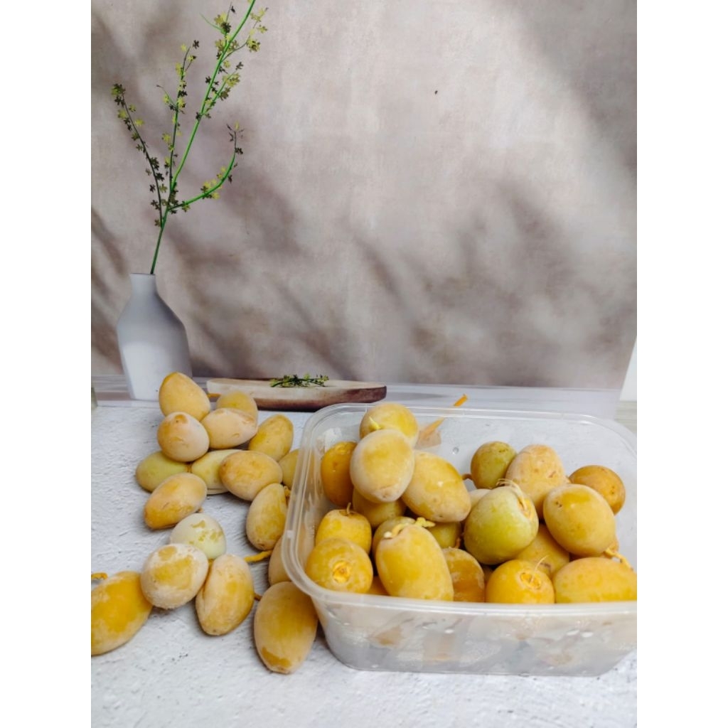 

Kurma Muda Kuning promil termurah 500 Gram Kurma Original Ruthob