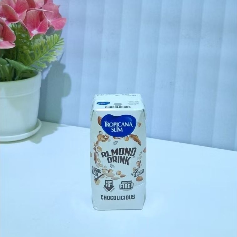 

Tropicana Slim RTD Almond Drink Chocolicious 190ml