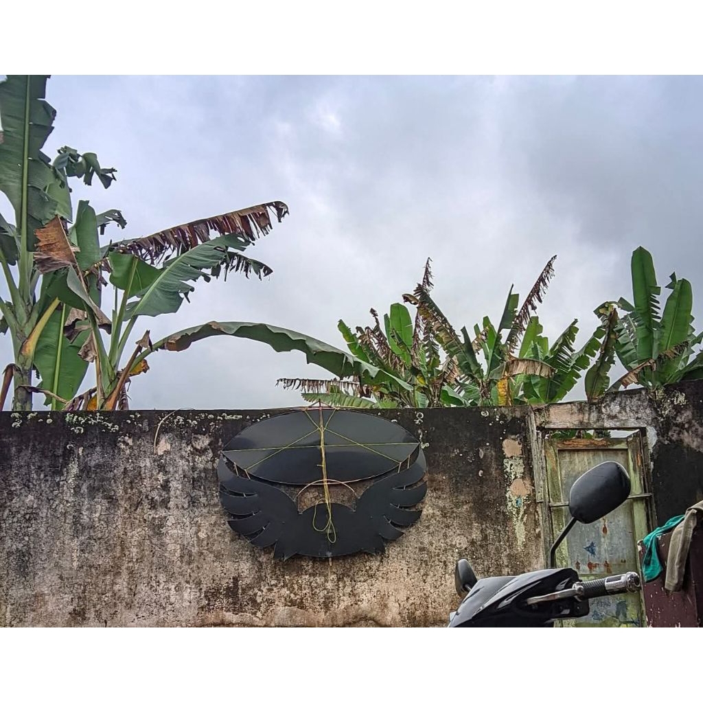 Layangan Ram raman empet