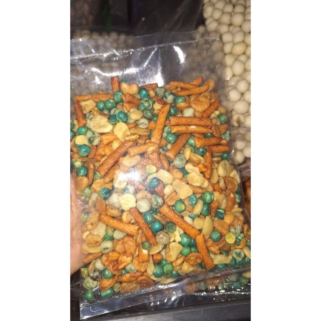 

kacang Campur Jaipong 250gram.