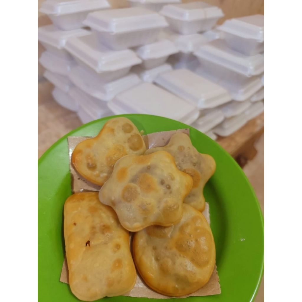 

CIRENG ISI KHAS BANDUNG ORIGINAL 10PCS ADA 5 VARIAN RASA AYAM BAKSO SOSIS KORNET KEJU