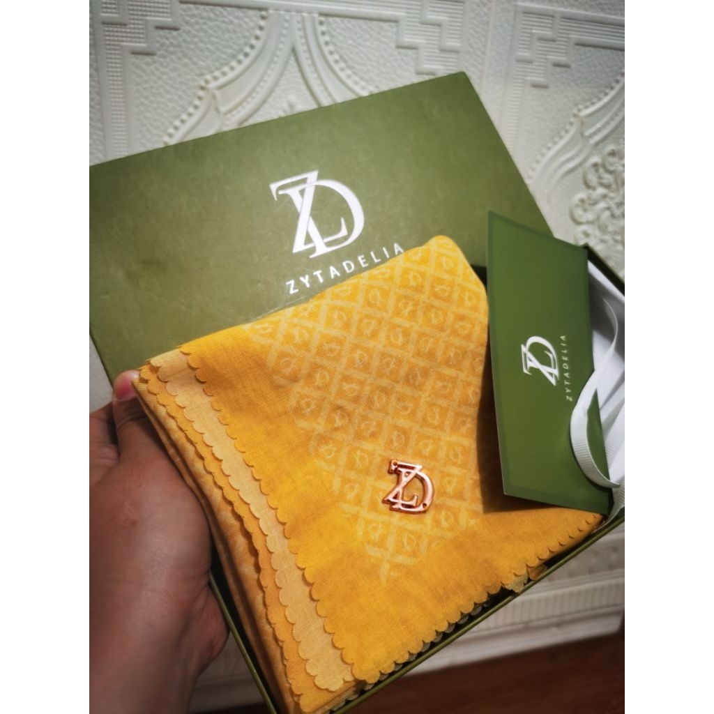 scarf zytadelia monogram series yellow preloved