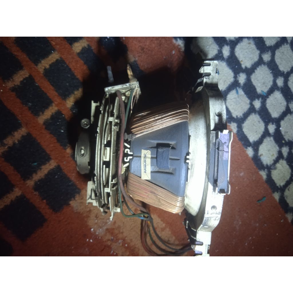 yoke joke(DY)TV tabung polytron layar datar flat