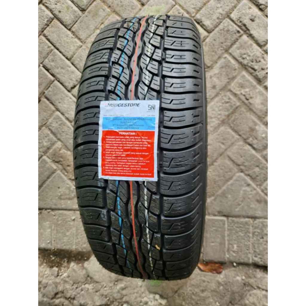 Bridgestone Dueler HT D687 235/60 R16 Ban Mobil