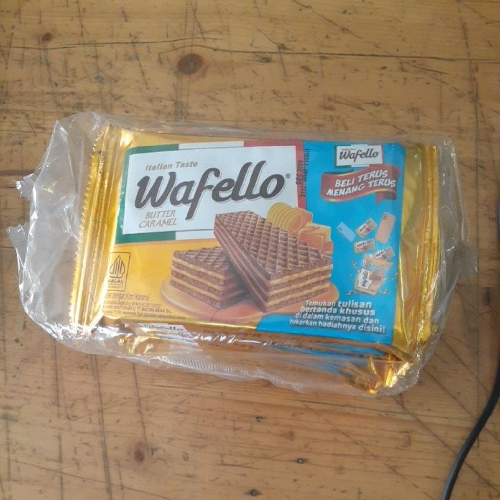 

1 PACK ISI 10 PCS WAFELLO CARAMEL COSMO 43GR