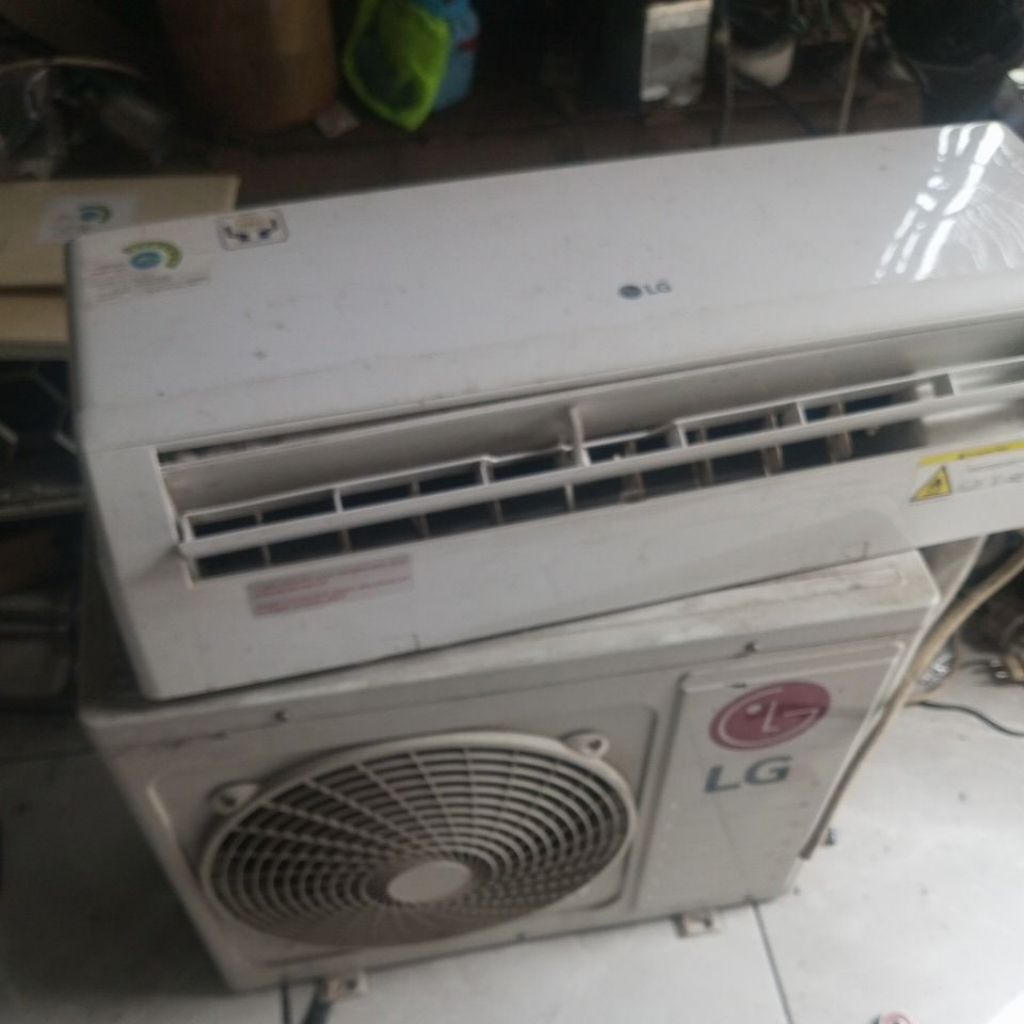 AC LG i setengah PK/ AC bekas / AC normal