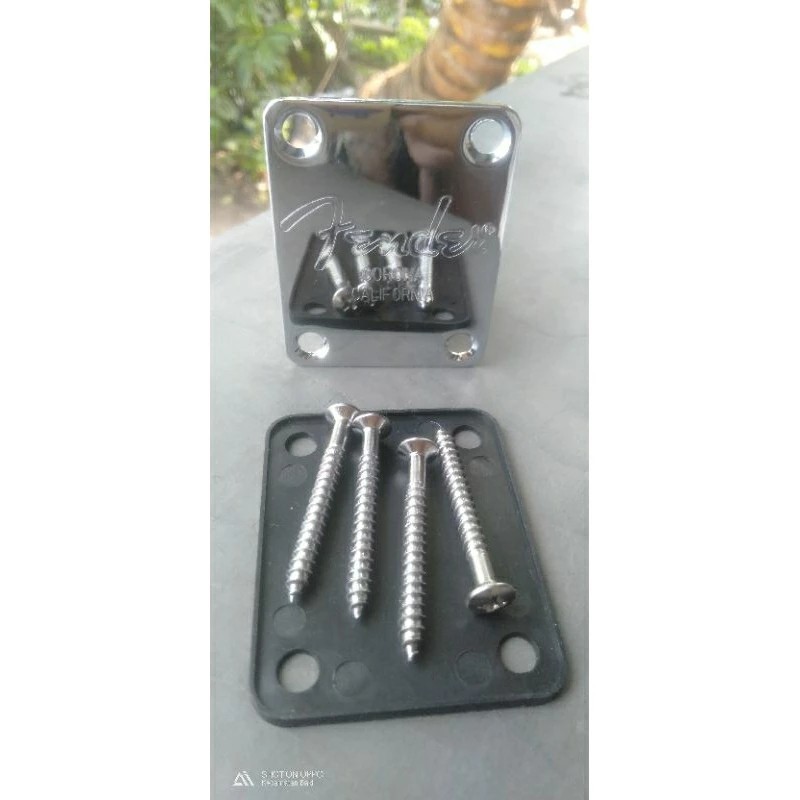 Neck Plate Fender Baja + Sekrup (4 Pcs) untuk Gitar Elektrik – Kuat & Tahan Lama
