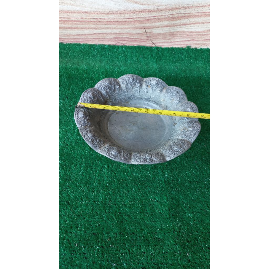 Tempat Buah Perak Bakar Kuno